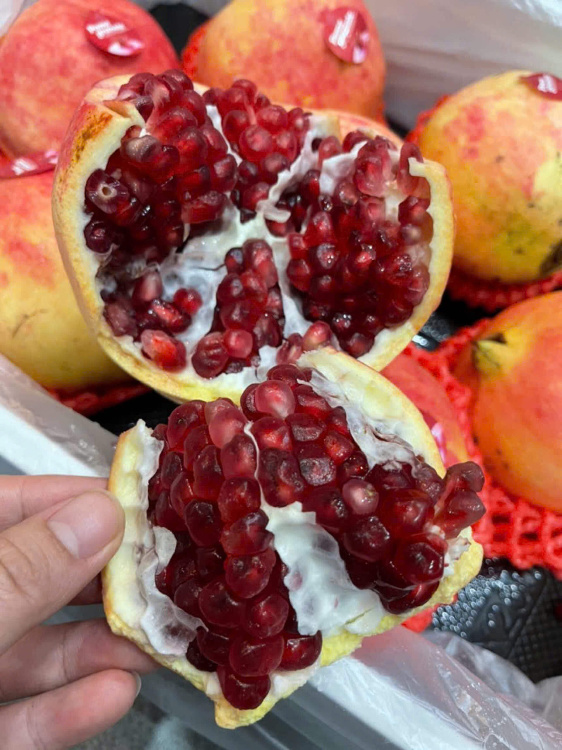 Lựu đỏ hạt mềm – Pomegranate VIP (1Kg) - Ảnh 2