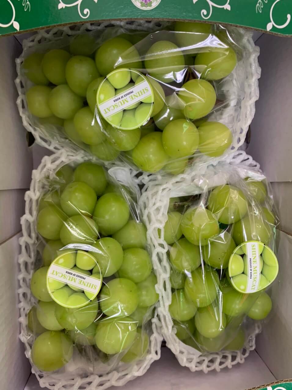 Nho mẫu đơn Hàn Quốc – Hộp 800gr