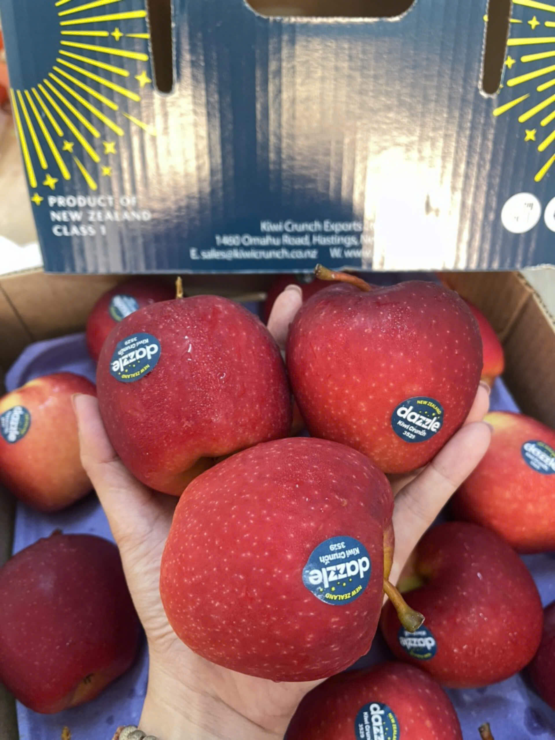 Táo Dazzle New Zealand 4215 (1Kg) - Ảnh 4
